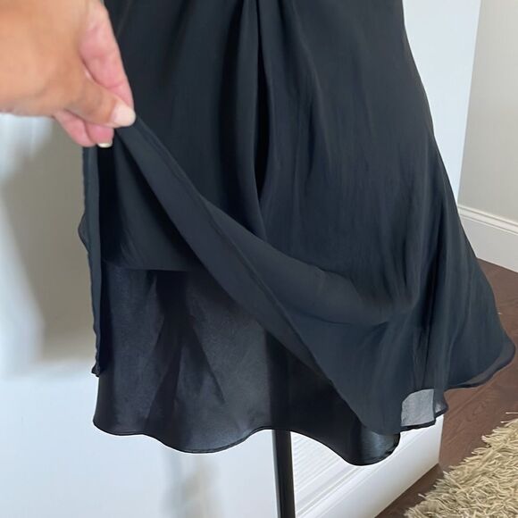 Express XS Sleeveless Top. V-neck Halter with tie. Sequenced‎ at rib cage. - Picture 5 of 8